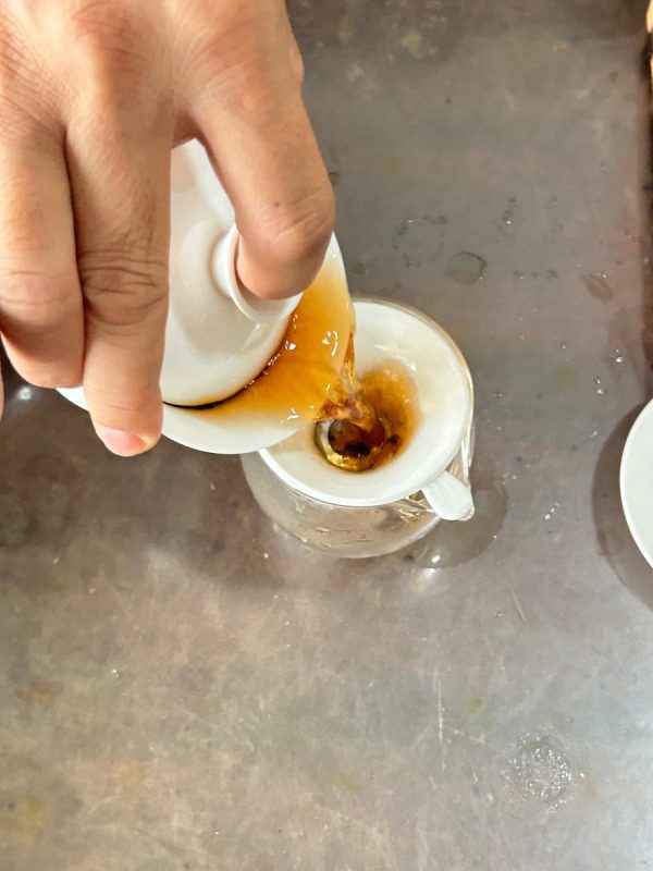 Yunnan Pu'er Tea, China Pu erh tea ripe tea From the deep mountains of Yunnan One serving of 357 grams - Image 5